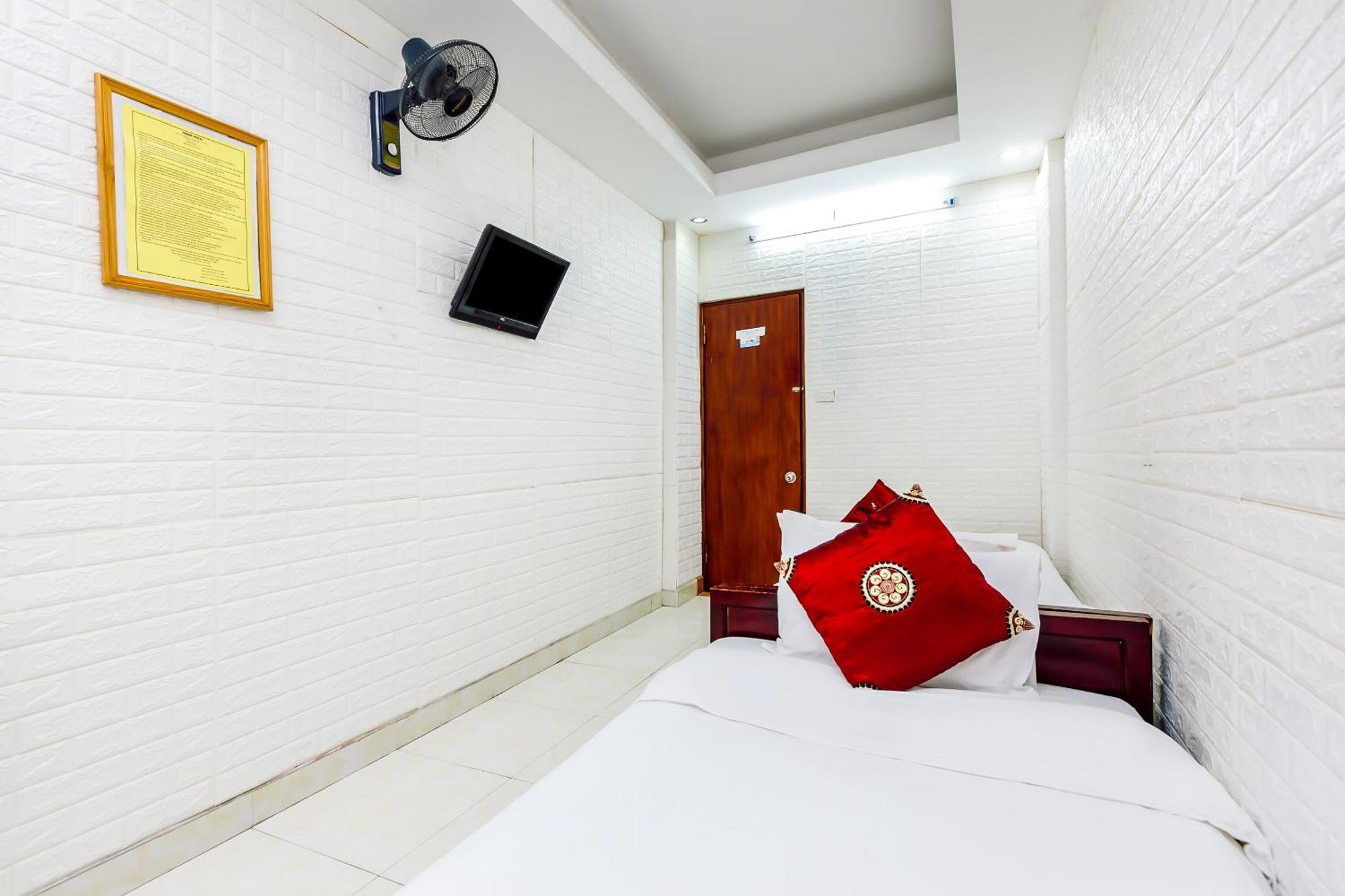 Oyo 604 Queen Hotel Spot-On Hanoi Exterior foto